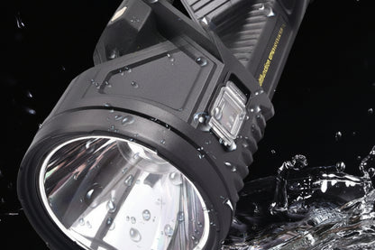 Voltix™ – Extremt kraftfull LED-lampa med en räckvidd på 500 meter