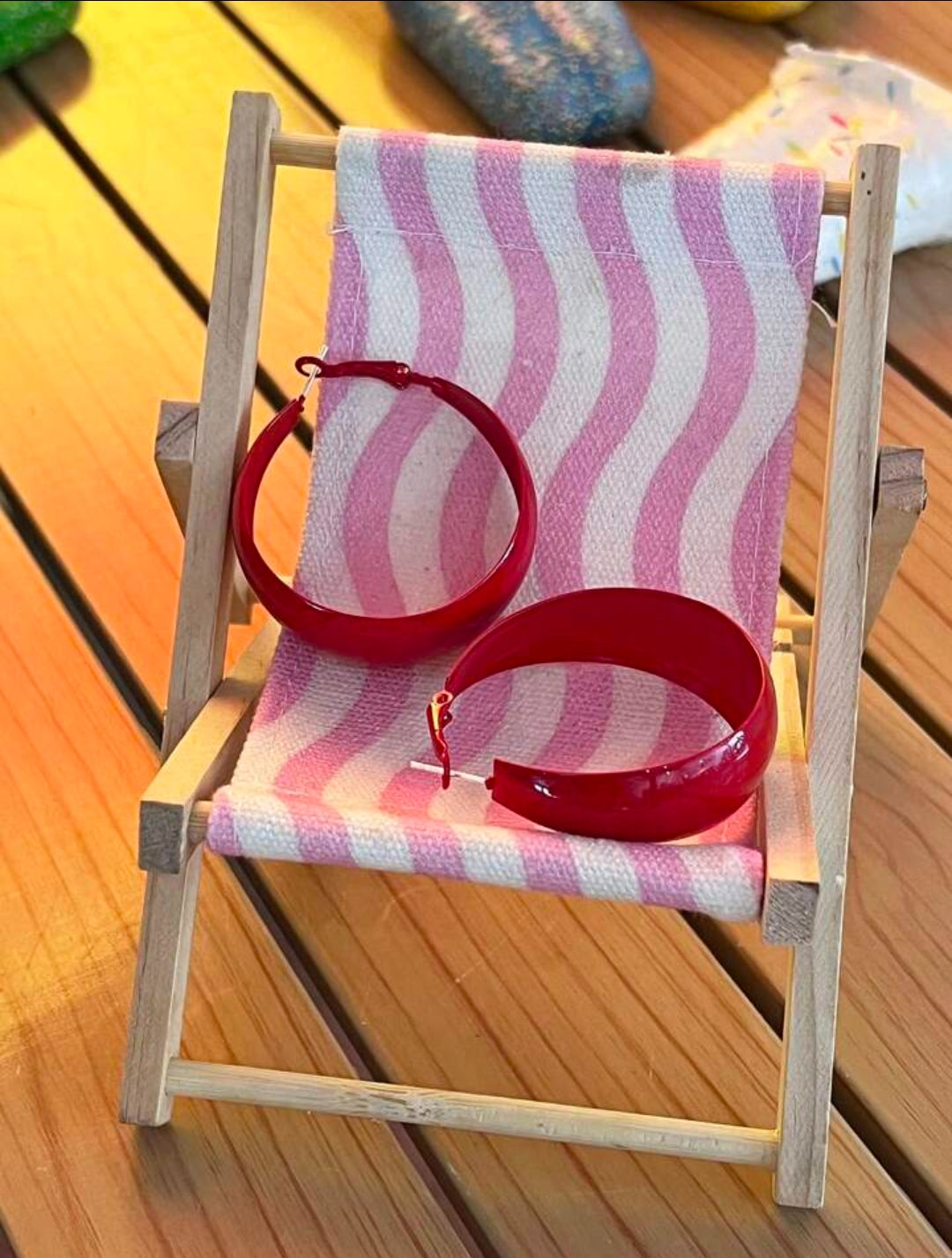 Essenza™ | Minimalistiska örhängen med subtil charm